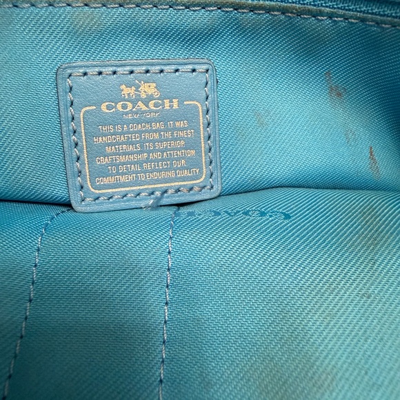 Authentic Coach Blue Swagger Bag - Picture 4 of 11